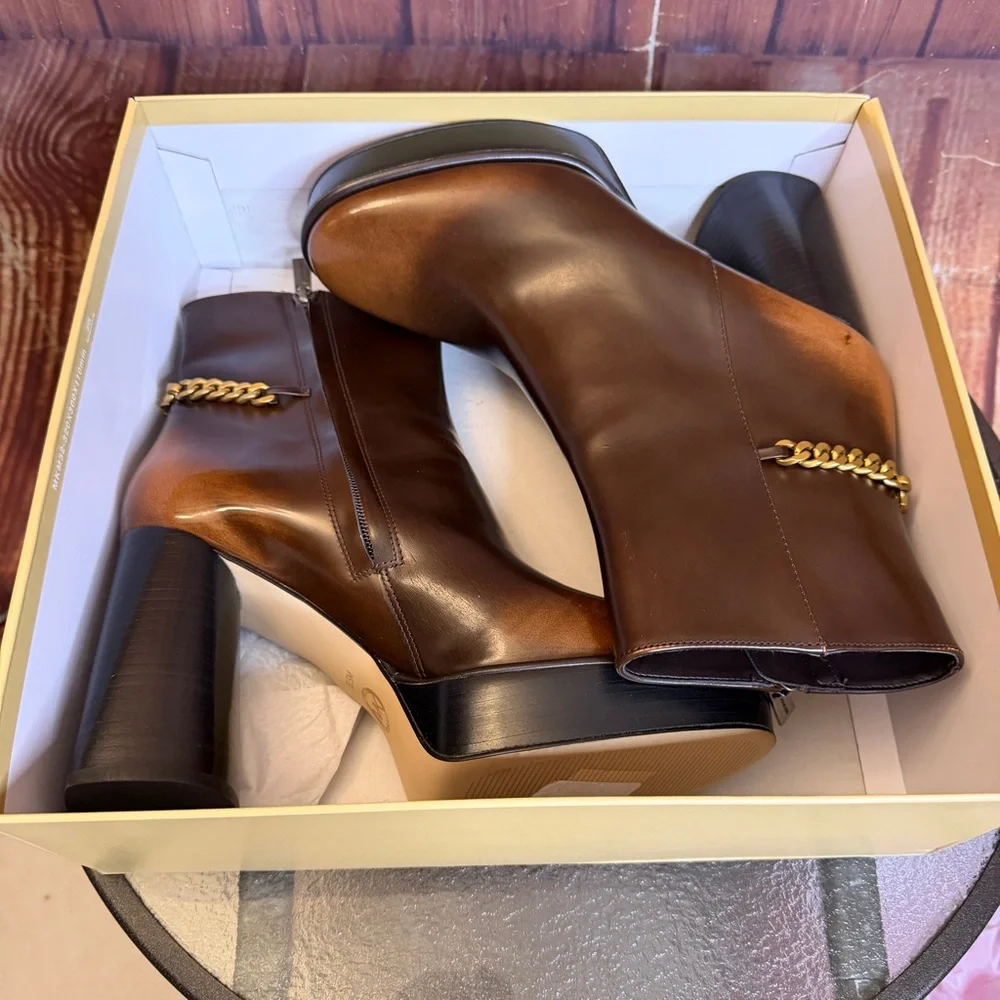 Michael Kors Carlisle Women’s Leather Chain Ankle Boots Platform Chunky Heel 8.5 - Picture 11 of 14